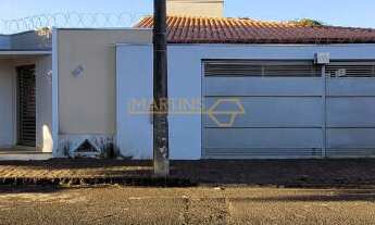 Imagem: Casa à venda no bairro Bosque - Araguari/MG