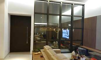 Imagem 2: Casa Alto Padrão à venda em Araguari/MG