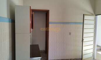 Imagem 3: Casa à venda no bairro Centro - Araguari/MG