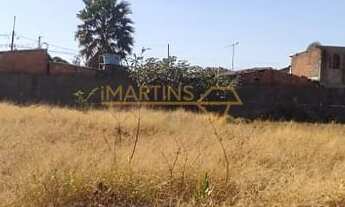 Imagem: Terreno à venda no bairro Jóquei Clube