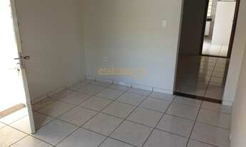 Imagem 2: Casa à venda no bairro Centro - Araguari/MG