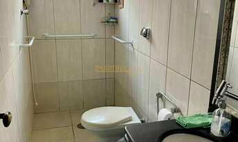 Imagem 6: Casa Padrão, 7 dormitórios, 2 suíte, 5 banheiro, 4 vagas na garagem