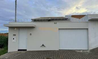 Imagem: Casa à venda no bairro Paineiras - Araguari/MG