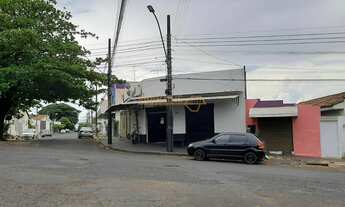 Imagem 2: Loja à venda no bairro Centro - Araguari/MG
