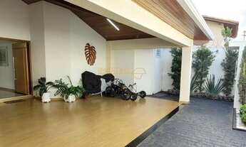 Imagem 2: Casa à venda no bairro Aeroporto Sul - Araguari/MG