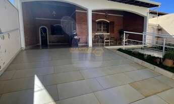 Imagem: Casa à venda no bairro Rosário - Araguari/MG