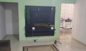 Imagem 3: Casa à venda no bairro Centro - Araguari/MG