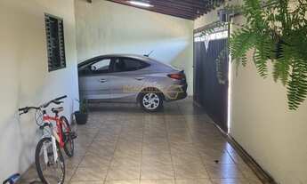 Imagem 1: Casa à venda no bairro Centro - Araguari/MG