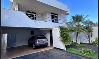 Imagem: Casa Sobrado Centro de Araguari