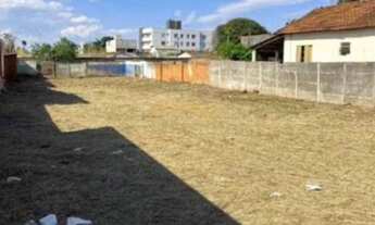 Imagem 3: Terreno à venda no bairro Centro - Araguari/MG