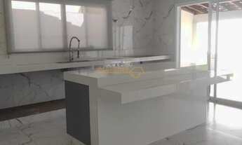 Imagem 2: Casa à venda no bairro Aeroporto Sul - Araguari/MG