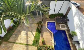 Imagem: Casa Sobrado à venda em Araguari/MG