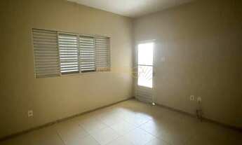 Imagem 2: Casa à venda no bairro Industrial - Araguari/MG