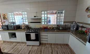 Imagem: Casa à venda no bairro Goiás - Araguari/MG