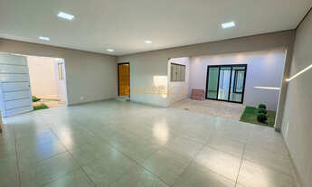 Imagem: Casa à venda no bairro Santiago - Araguari/MG