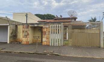Imagem: Casa à venda no bairro Industrial - Araguari/MG