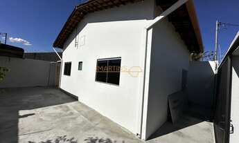 Imagem: Casa Padrão, 2 dormitórios, 1 banheiros