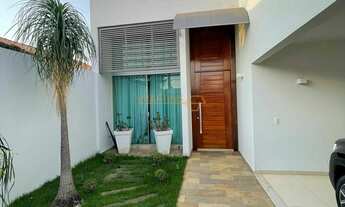 Imagem: Casa Alto Padrão à venda em Araguari/MG