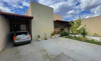 Imagem 2: Casa à venda no bairro Jardim Interlagos III - Araguari/MG