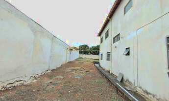 Imagem: Casa à venda no bairro Centro - Araguari/MG