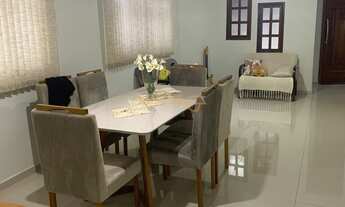 Imagem 2: Casa à venda no bairro Jóquei Clube - Araguari/MG