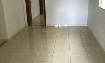 Imagem 3: Casa à venda no bairro Centro - Araguari/MG