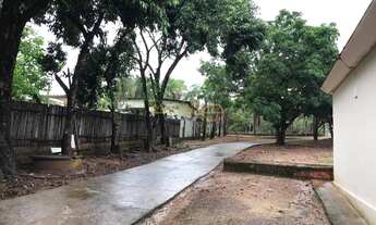 Imagem: Rancho à venda no bairro Centro - Araguari/MG