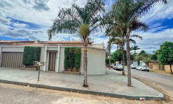 Imagem: Casa à venda no bairro Santiago - Araguari/MG