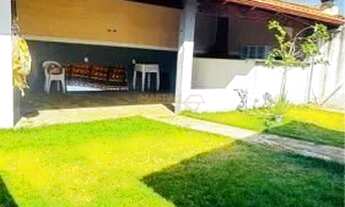 Imagem: Casa à venda no bairro Centro - Araguari/MG