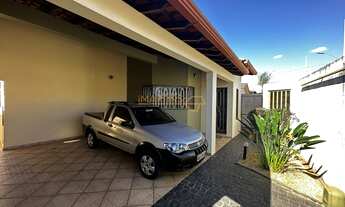 Imagem 3: Casa à venda no bairro Amorim - Araguari/MG