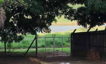 Imagem: Rancho à venda no bairro Centro - Araguari/MG