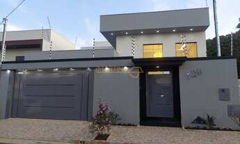 Imagem: Casa à venda no bairro Bosque - Araguari/MG