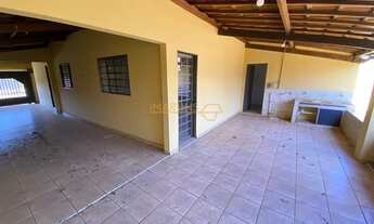 Imagem 5: Casa à venda no bairro Amorim - Araguari/MG