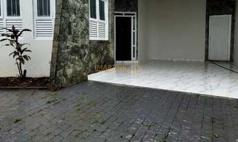 Imagem: Casa à venda no bairro Jardim Regina