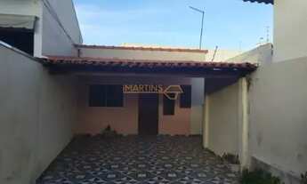 Imagem 2: Casa à venda no bairro Centro - Araguari/MG