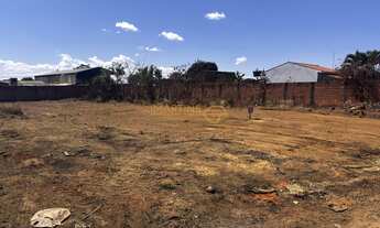 Imagem: Terreno à venda no bairro Vieno - Araguari/MG