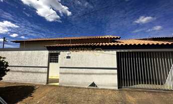 Imagem: Casa para alugar no bairro Santiago - Araguari/MG