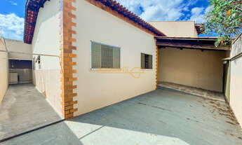 Imagem 2: Casa à venda no bairro Sibipiruna - Araguari/MG