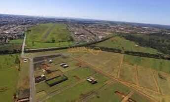Imagem: Terreno à venda no bairro Centro - Araguari/MG