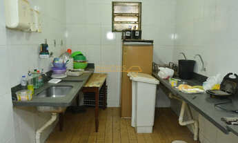 Imagem 2: Salão comercial à venda no bairro Centro - Araguari/MG