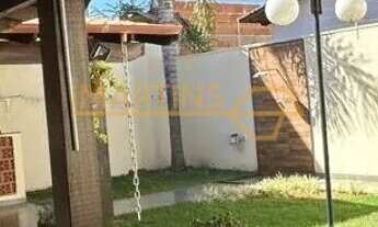 Imagem: Casa à venda no bairro Centro - Araguari/MG