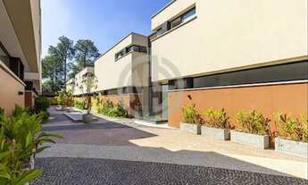 Imagem 3: Sobrado Alto Padrão em Jardim Cordeiro, São Paulo/SP