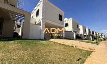 Imagem: Sobrado Alto Padrão em Condomínio Fechado