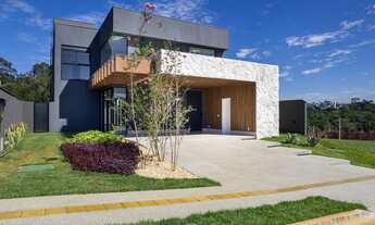 Imagem: Sobrado Alto Padrão em Condomínio Fechado