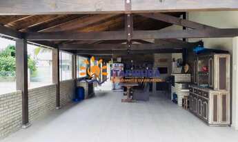 Imagem 3: Casa com 3 suítes