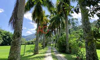 Imagem: Sitio ao Lado do Hotel Le Canton