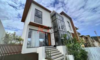 Imagem: Casa à venda no bairro Valparaíso - Petrópolis/RJ