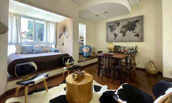 Imagem 2: Casa em condomínio- 4 suítes, paisagismo, impecável!