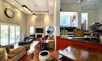 Imagem 4: Casa em condomínio- 4 suítes, paisagismo, impecável!