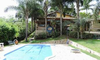 Imagem 2: Casa 5 Dorms,3 suites-Muito espaço, em rua fechada e muito tranquila-CARAPICUIBA SP